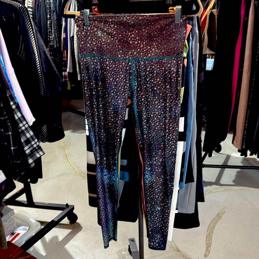 Star, mermaid, new condition, size medium tiki tights
